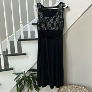 Black dress size 8